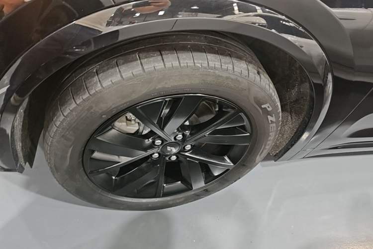 Used Li Auto L7 2023 Air model Left Front Wheel Hub