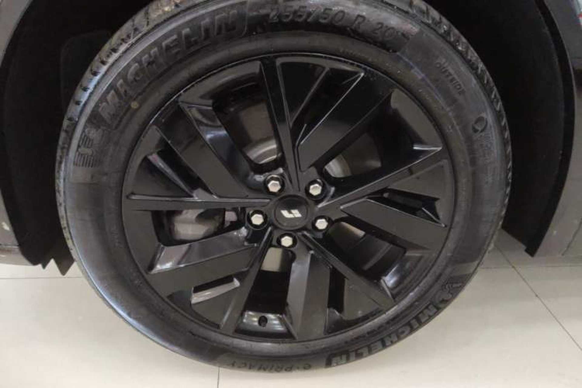Used Li Auto L7 2023 Pro Model Left Front Wheel Hub