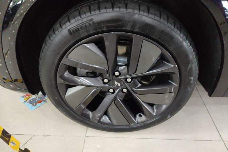 Used Li Auto L7 2023 Pro Model Left Front Wheel Hub