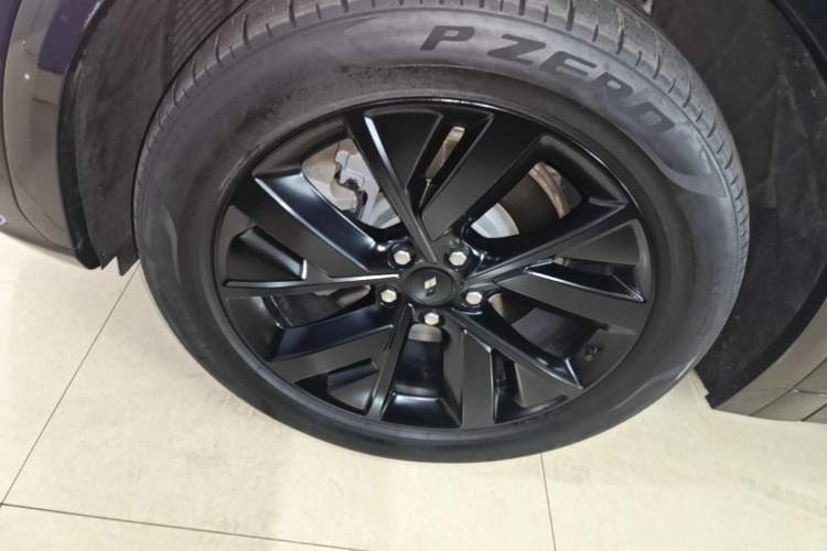 Used Li Auto L7 2023 Pro Model Left Front Wheel Hub
