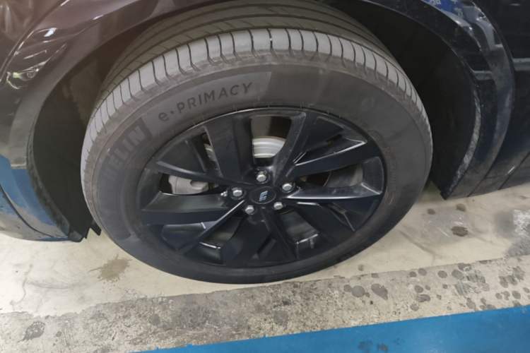 Used Li Auto L7 2023 Max model Left Front Wheel Hub