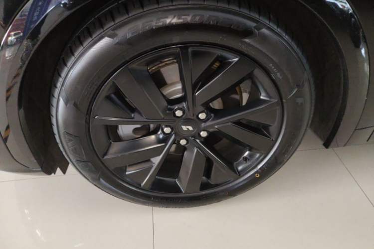 Used Li Auto L7 2023 Pro Model Left Front Wheel Hub