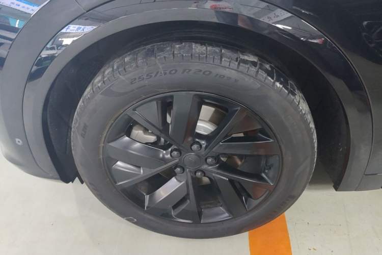 Used Li Auto L7 2023 Pro Model Left Front Wheel Hub