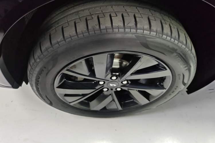 Used Li Auto L7 2023 Pro Model Left Front Wheel Hub