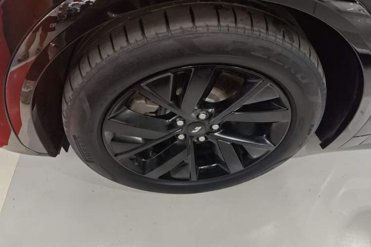 Used Li Auto L7 2023 Pro Model Left Front Wheel Hub