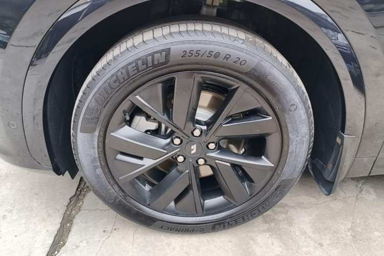 Used Li Auto L7 2023 Pro Model Left Front Wheel Hub