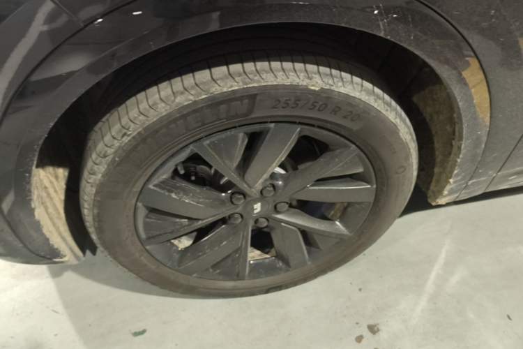 Used Li Auto L7 2023 Pro Model Left Front Wheel Hub