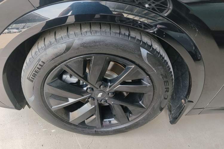 Used Li Auto L7 2023 Pro Model Left Front Wheel Hub