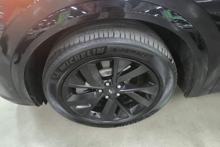 Used Li Auto L7 2023 Air model Left Front Wheel Hub