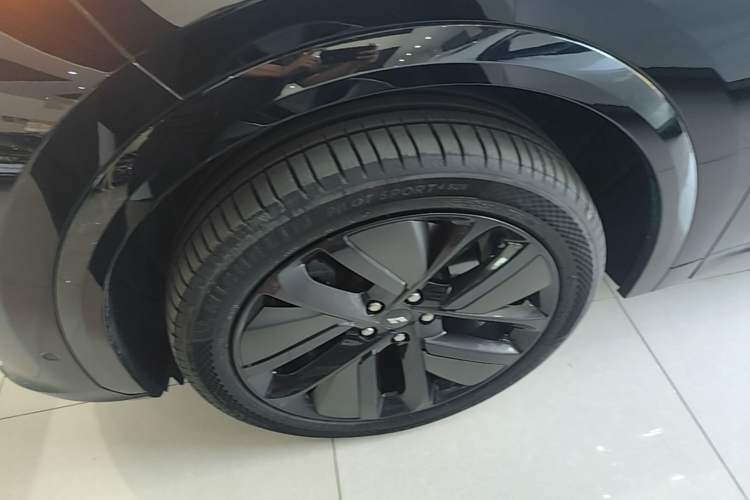 Used Li Auto L7 2023 Max model Left Front Wheel Hub