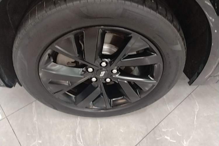 Used Li Auto L7 2023 Air model Left Front Wheel Hub
