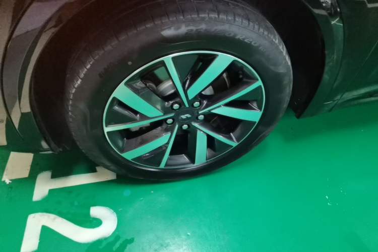 Used Li Auto L7 2023 Air model Left Front Wheel Hub
