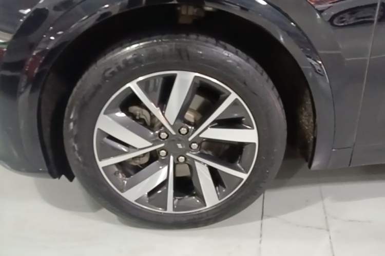 Used Li Auto L7 2023 Pro Model Left Front Wheel Hub