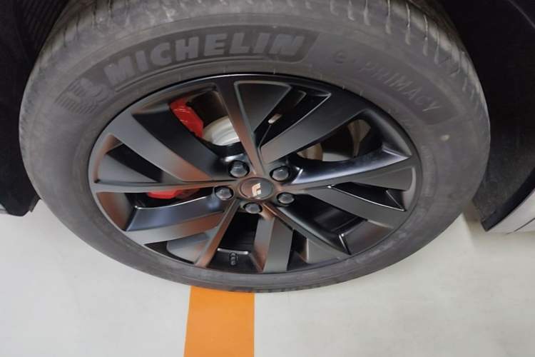 Used Li Auto L7 2023 Pro Model Left Front Wheel Hub