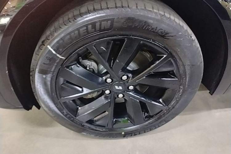 Used Li Auto L7 2023 Air model Left Front Wheel Hub