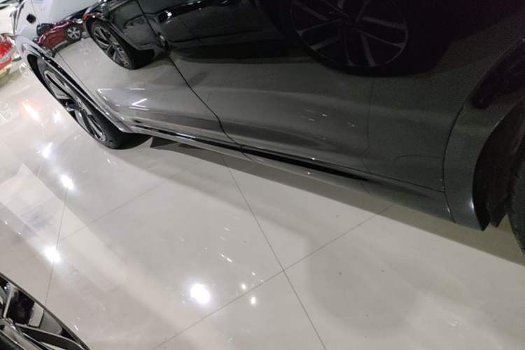 Used Li Auto L7 2023 Pro Model Left Side Sill