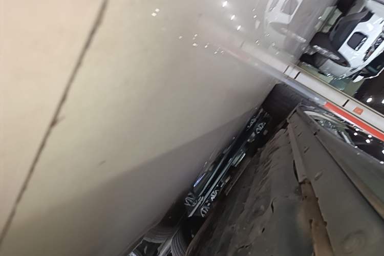 Used Li Auto L7 2023 Max model Left Side Sill