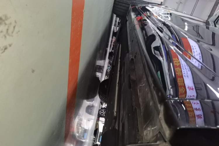 Used Li Auto L7 2023 Pro Model Left Side Sill
