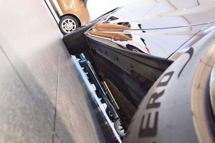 Used Li Auto L7 2023 Pro Model Left Side Sill