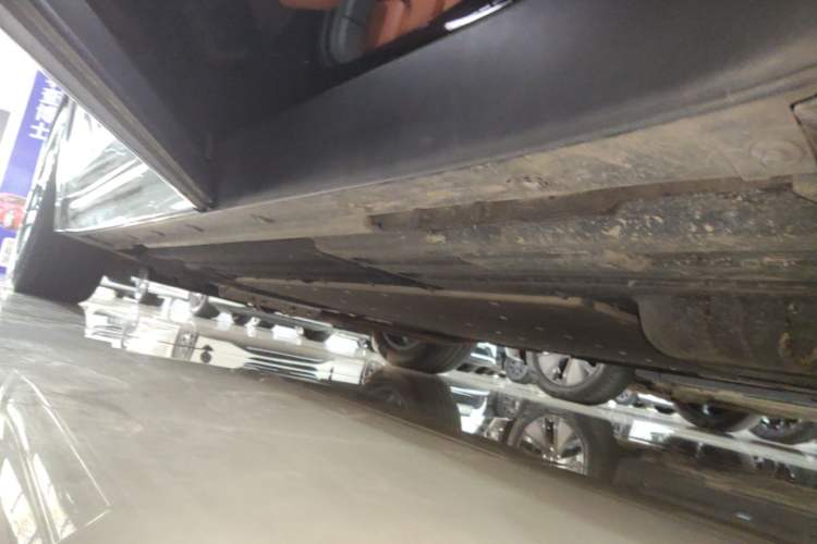 Used Li Auto L7 2023 Pro Model Left Side Sill