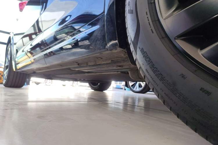 Used Li Auto L7 2023 Pro Model Left Side Sill