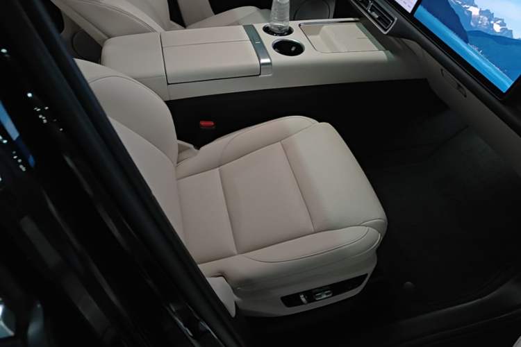 Used Li Auto L7 2023 Max model Right Front Seat