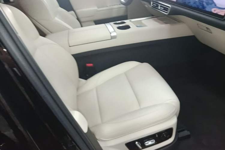 Used Li Auto L7 2023 Max model Right Front Seat