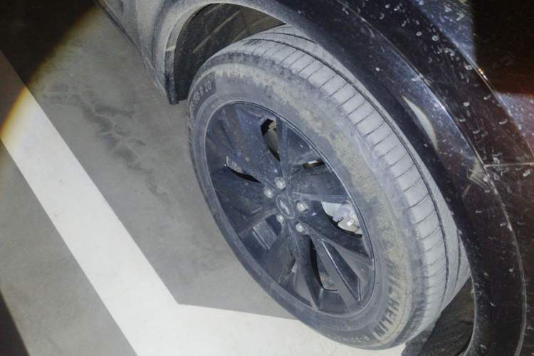 Used Li Auto L7 2023 Air model Right Front Wheel Hub