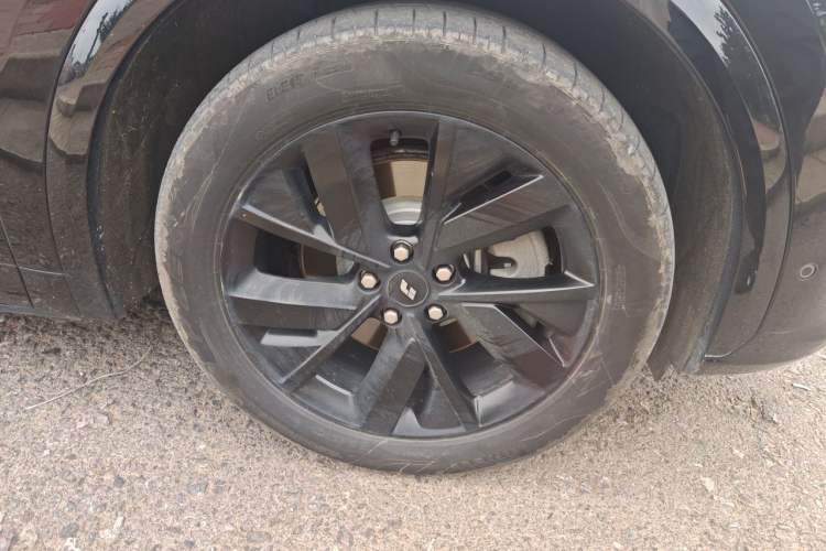 Used Li Auto L7 2023 Air model Right Front Wheel Hub