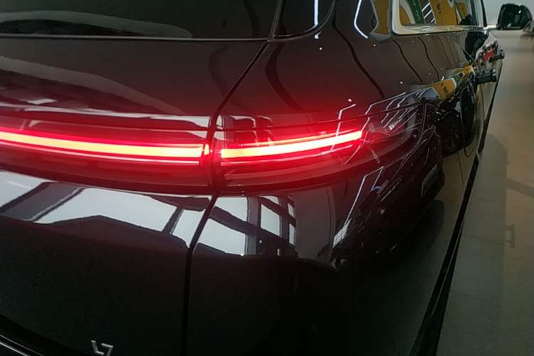 Used Li Auto L7 2023 Max model Right Rear Taillight