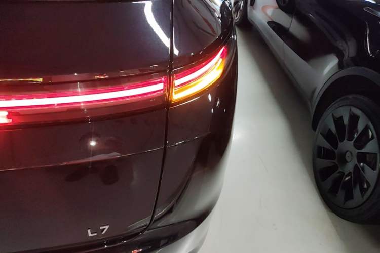 Used Li Auto L7 2023 Pro Model Right Rear Taillight