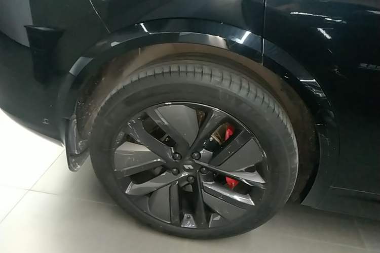 Used Li Auto L7 2023 Max model Right Rear Wheel Hub