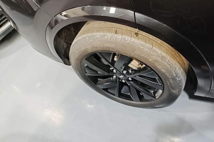 Used Li Auto L7 2023 Air model Right Rear Wheel Hub