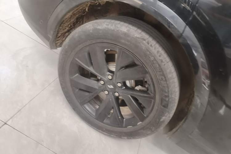 Used Li Auto L7 2023 Air model Right Rear Wheel Hub