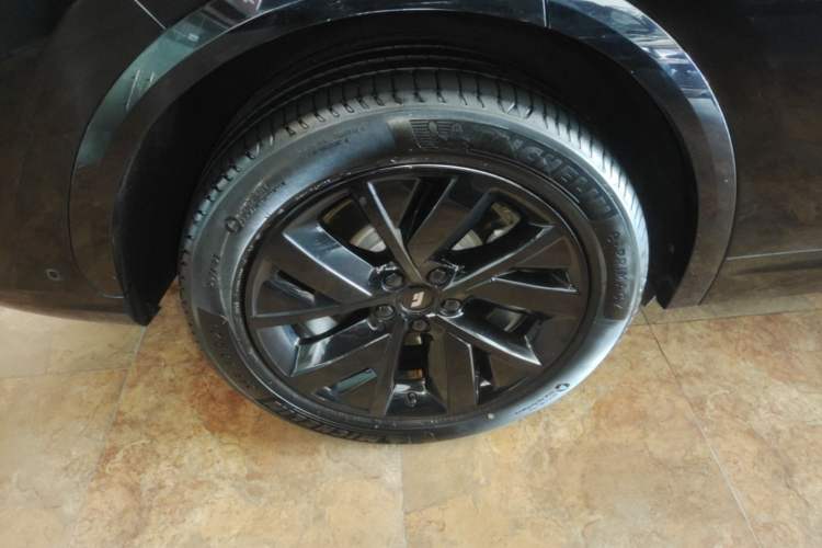 Used Li Auto L7 2023 Air model Right Rear Wheel Hub