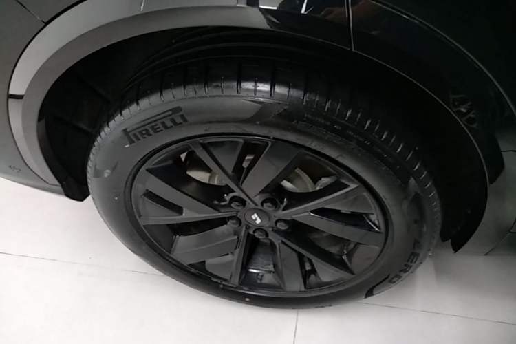 Used Li Auto L7 2023 Air model Right Rear Wheel Hub
