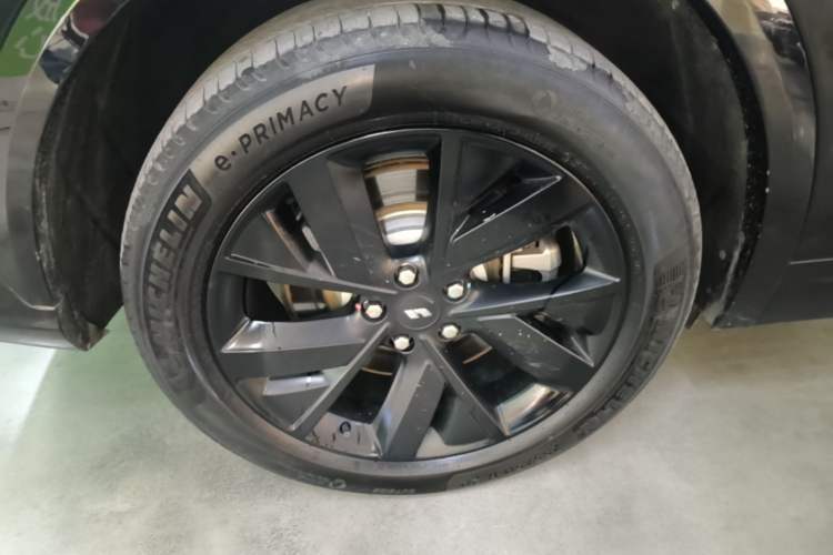 Used Li Auto L7 2023 Air model Right Rear Wheel Hub