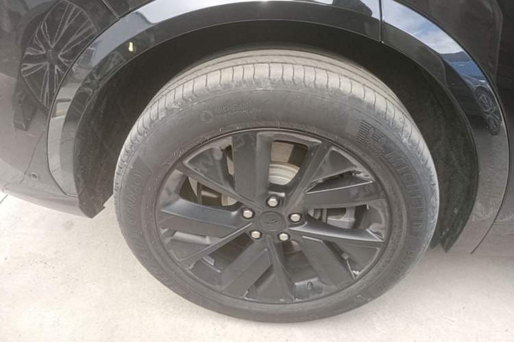 Used Li Auto L7 2023 Air model Right Rear Wheel Hub