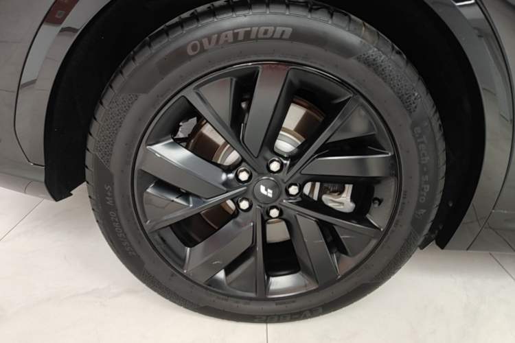 Used Li Auto L7 2023 Pro Model Right Rear Wheel Hub