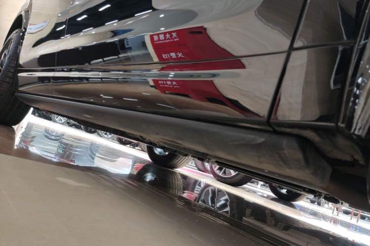 Used Li Auto L7 2023 Pro Model Right Side Sill