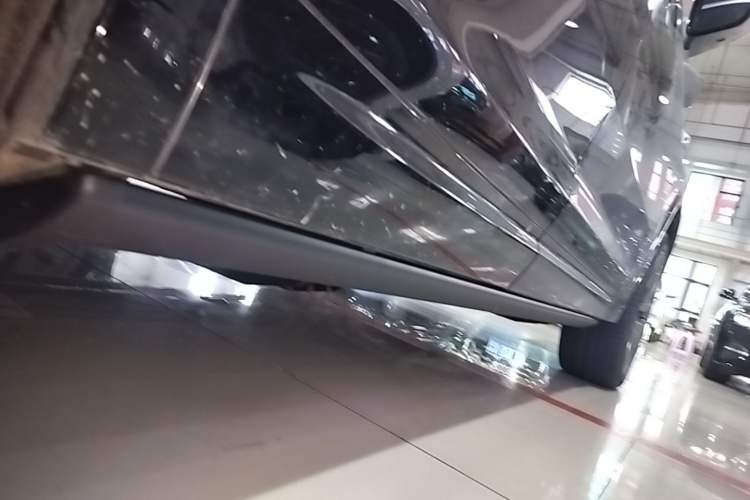 Used Li Auto L7 2023 Max model Right Side Sill