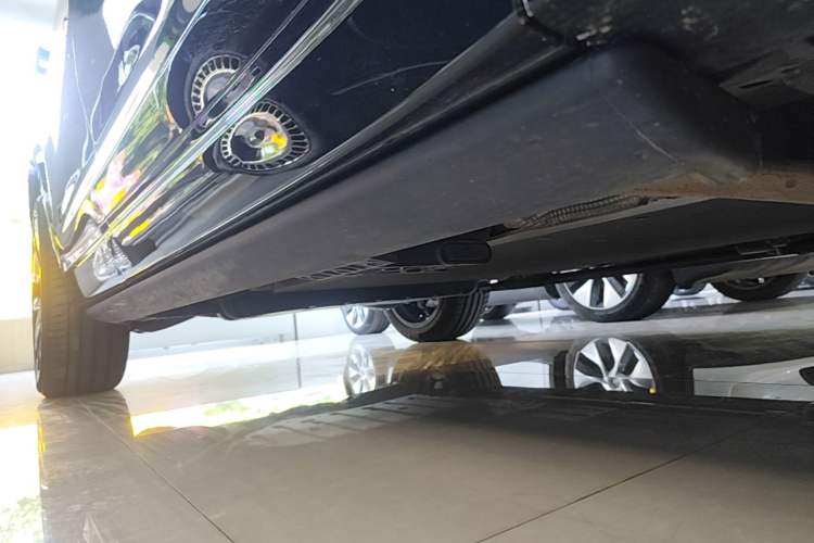 Used Li Auto L7 2023 Max model Right Side Sill