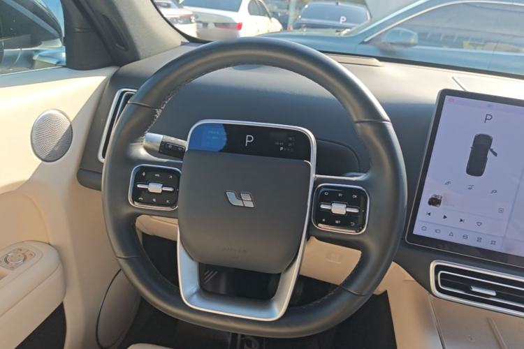 Used Li Auto L7 2023 Pro Model Steering Wheel