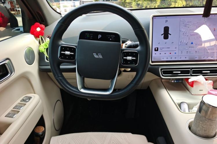 Used Li Auto L7 2023 Pro Model Steering Wheel