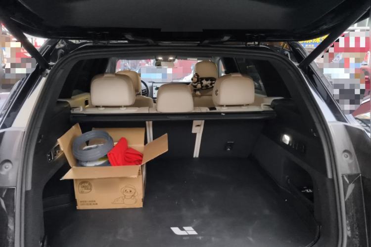 Used Li Auto L7 2023 Air model
