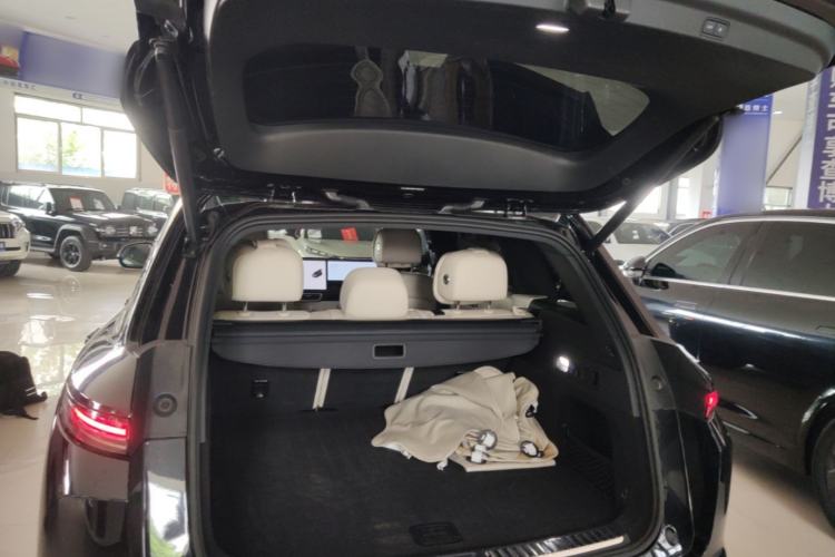 Used Li Auto L7 2023 Pro Model Trunk