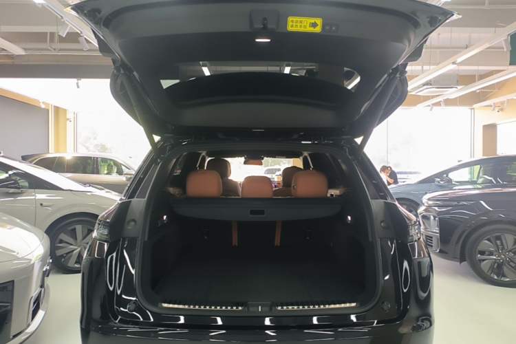 Used Li Auto L7 2023 Pro Model Trunk