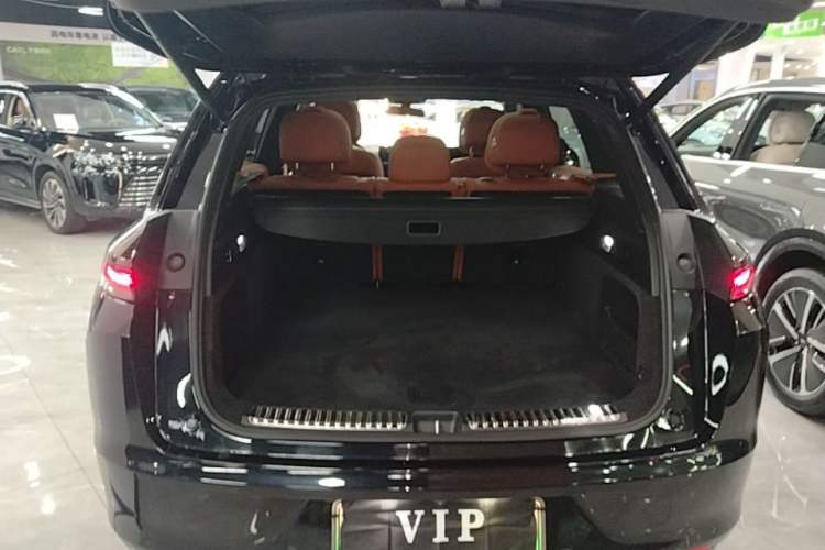 Used Li Auto L7 2023 Air model Trunk