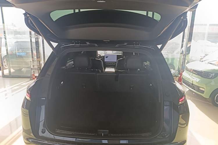 Used Li Auto L7 2023 Air model Trunk