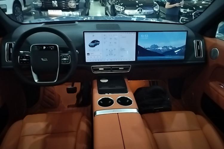 Used Li Auto L7 2023 Pro Model Center Console